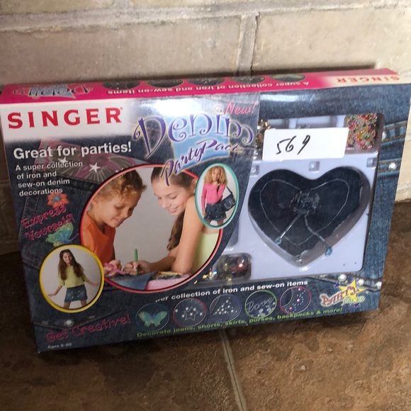 BOGO Singer Denim Party pack - iron & sew-on denim - Picture 1 of 5